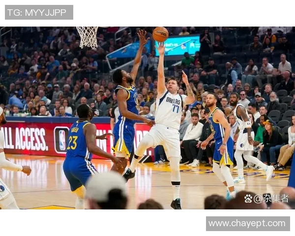 东契奇狂砍73分刷新现役得分纪录独行侠力克太阳终结其11连胜势头